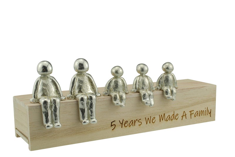 Pirantin 5th Anniversary Idea - 5 Years We Made A Family Metal Ornament - Choose Your Family Combination (3 Children) - Image 1