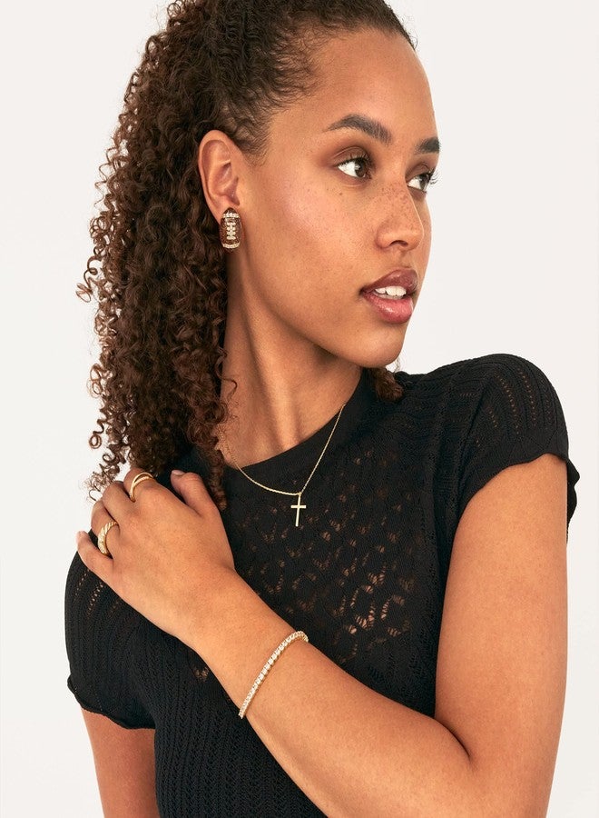 ليلي آند وايت مجوهرات ليلي آند وايت البنية بتصميم مستوحى من رياضة الرجبي النسائية، مناسبة للرياضة، كرة القدم، المباريات الرياضية، الفرق، المشجعين، واللاعبين - Image 2