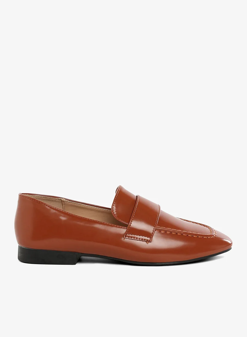 Flat Heel Loafers in Brown