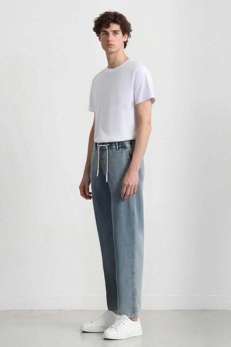 ديفاكتو Wide Leg Washed Jeans