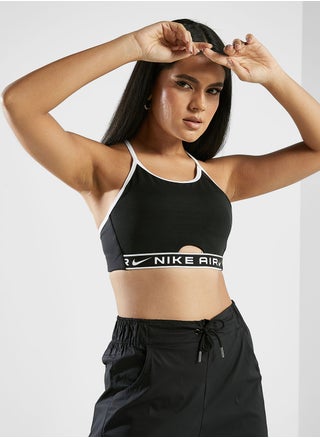 Classic Swoosh Futura Dri-Fit Training Bra - pzsku/Z7481878CC6ABC811B4D0Z/45/_/1698980028/a3724be7-a41c-4d65-8658-f3ece7975e76