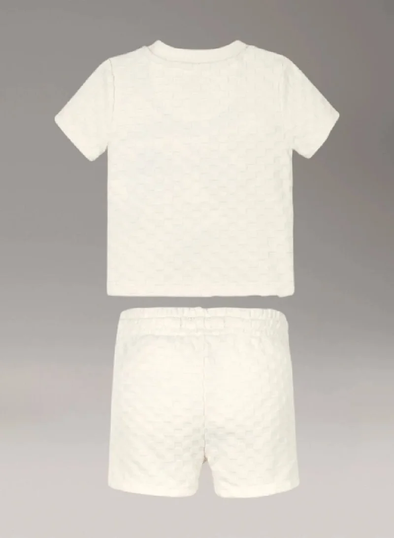 كالفن كلاين جينز طقم ملابس للأطفال حديثي الولادة من قطعتين