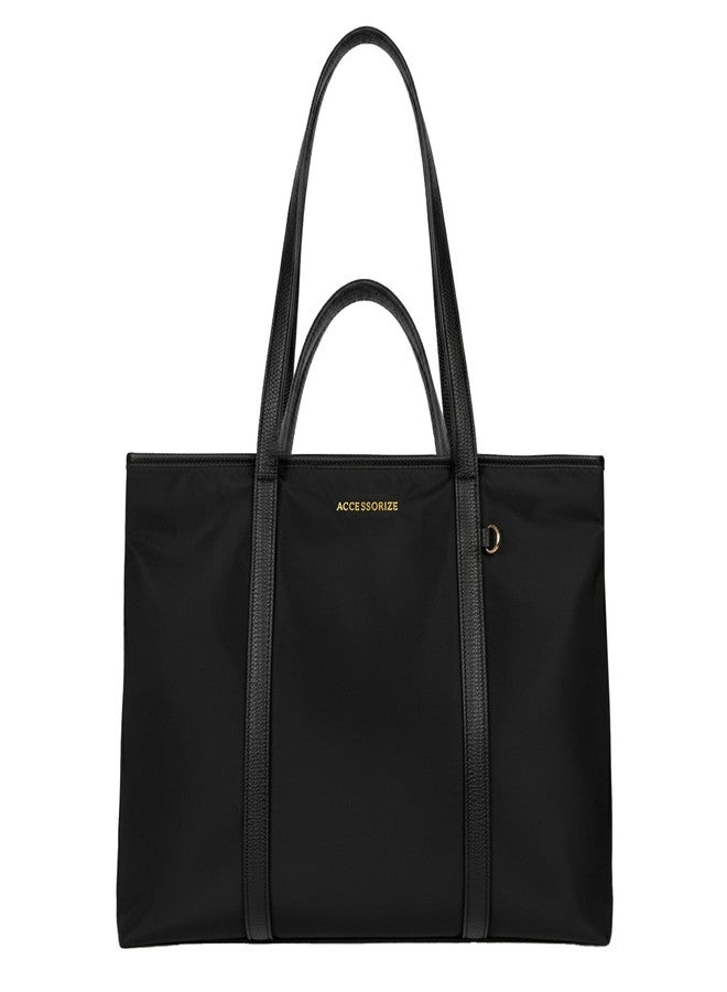 أكسيسورايز حقيبة يد نسائية سوداء من النايلون من أكسسورايز لندن | حقيبة كتف مقاومة للماء | حقيبة يد أنيقة وعملية للسفر - Image 1