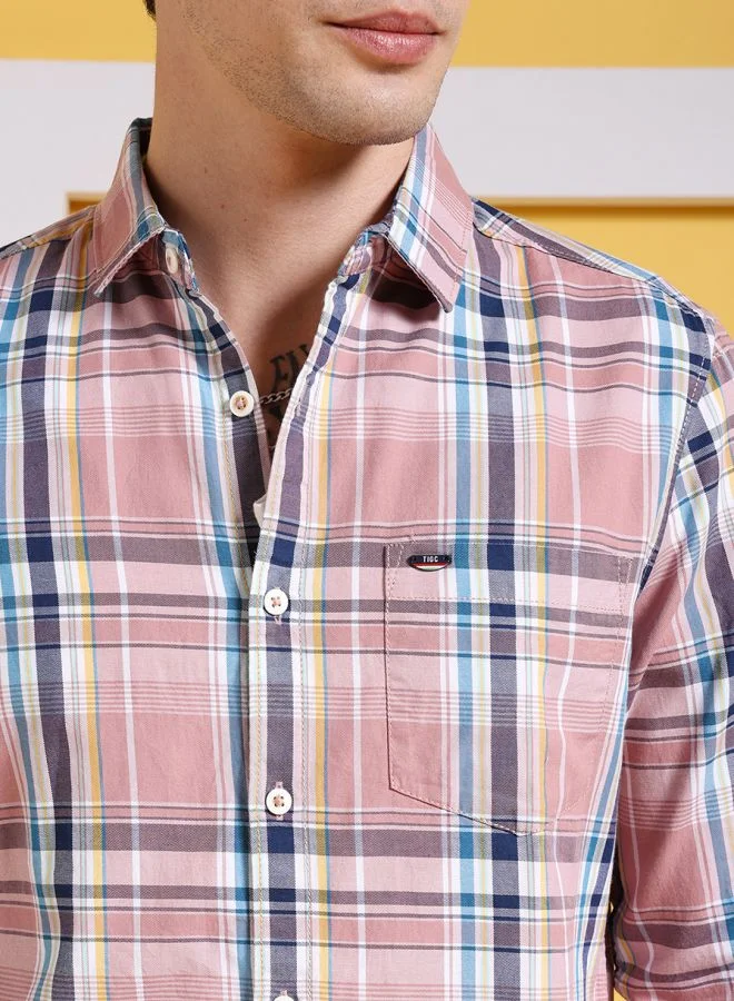 شركة المرآب الهندية Men Slim Fit Checkered Full Sleeves Cutaway Collar Casual Shirt