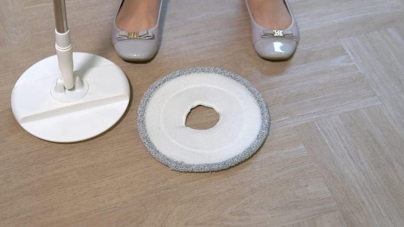 Scotch Brite Microfiber Spin Mop Refill, 1 unit/pack | It absorbs liquid quickly | cleans dirt thoroughly | to use in 2-in-1 bucket spin, rinsing and drying of mop in a single bucket | Cleaining Mop - Image 3