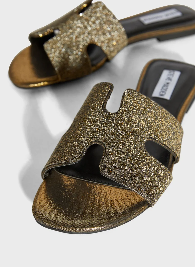 STEVE MADDEN Harlow-C Flat Sandal