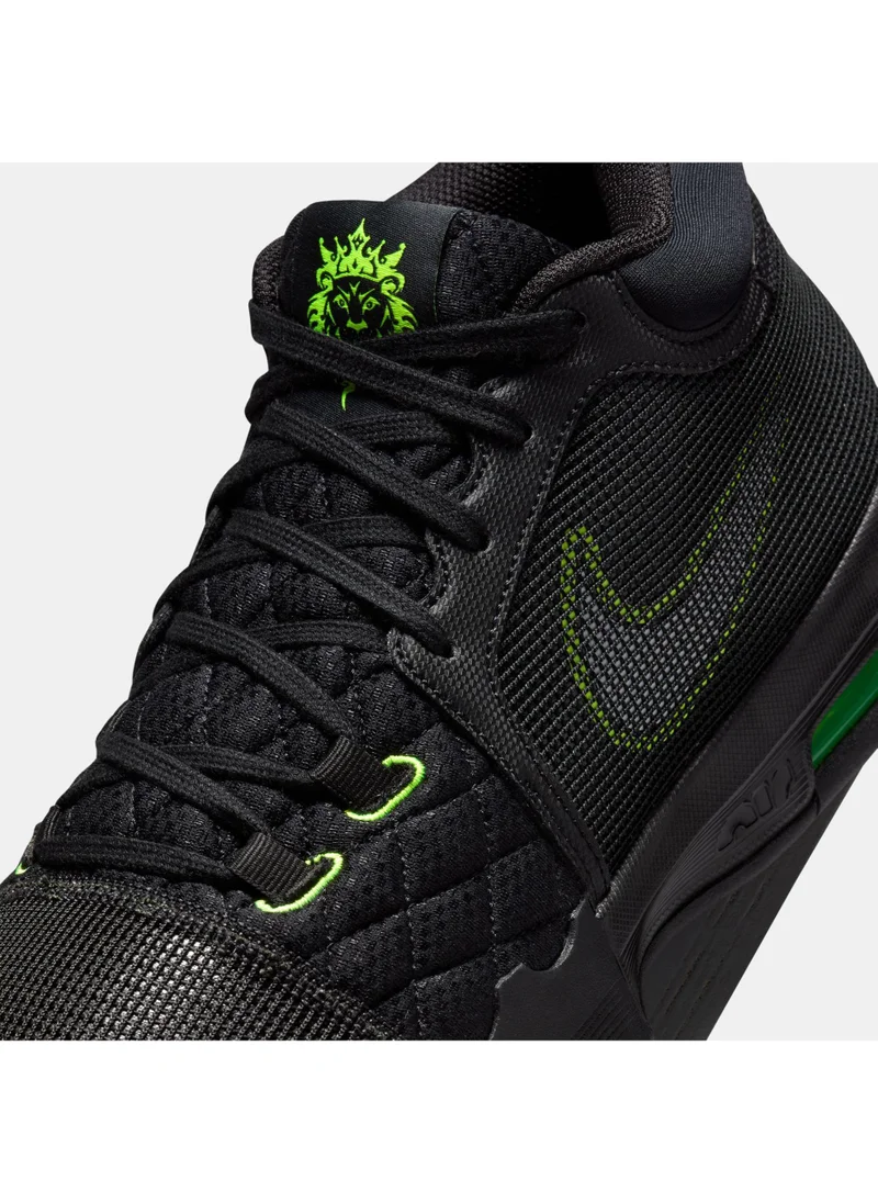نايكي LeBron Witness 8 Basketball Shoes