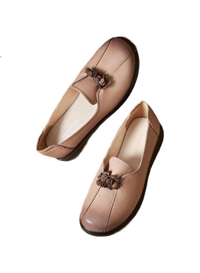 YEARCON Women'S Middle-Aged Mom Shoes Soft-Soled Peas Shoes 29383W Beige 40 - Image 3