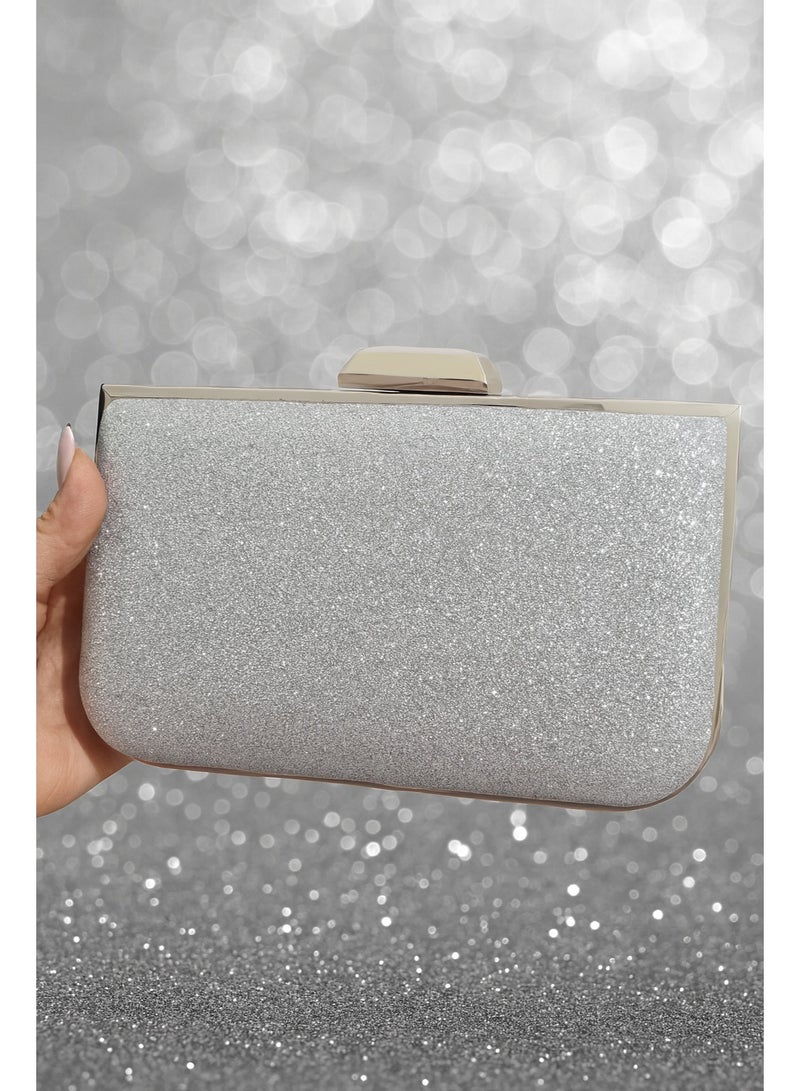 Women’s Silver Crystal Evening Clutch with Chain – Elegant Design for Parties - Image 4