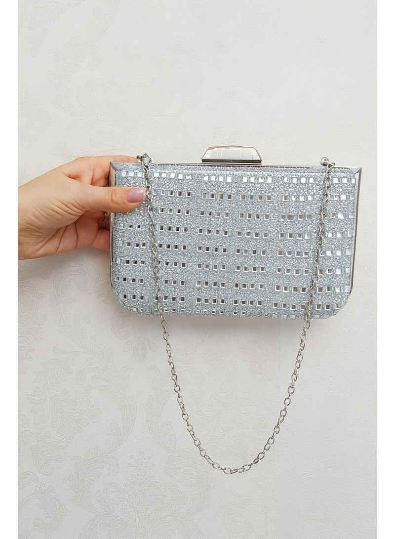 Women’s Silver Crystal Evening Clutch with Chain – Elegant Design for Parties - Image 5