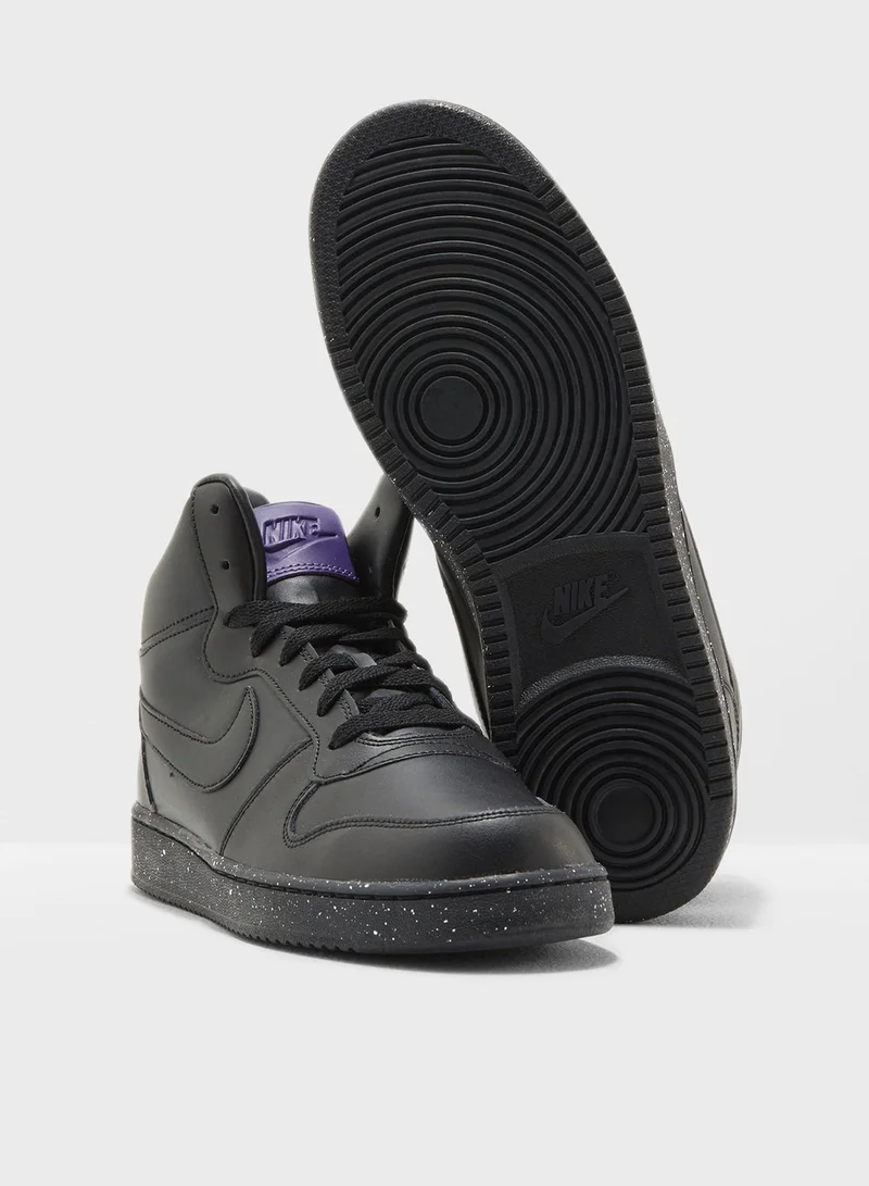Nike Court Borough Mid SE