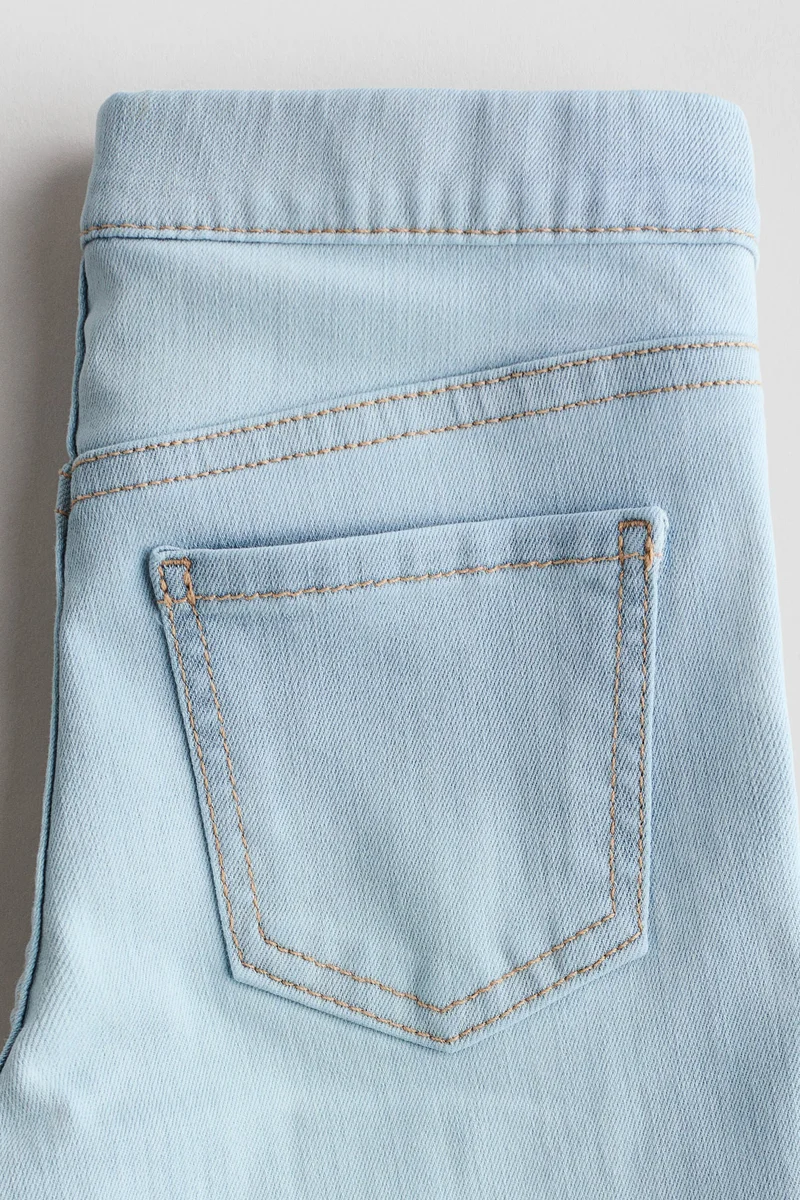 اتش اند ام جينز بقصّة واسعة