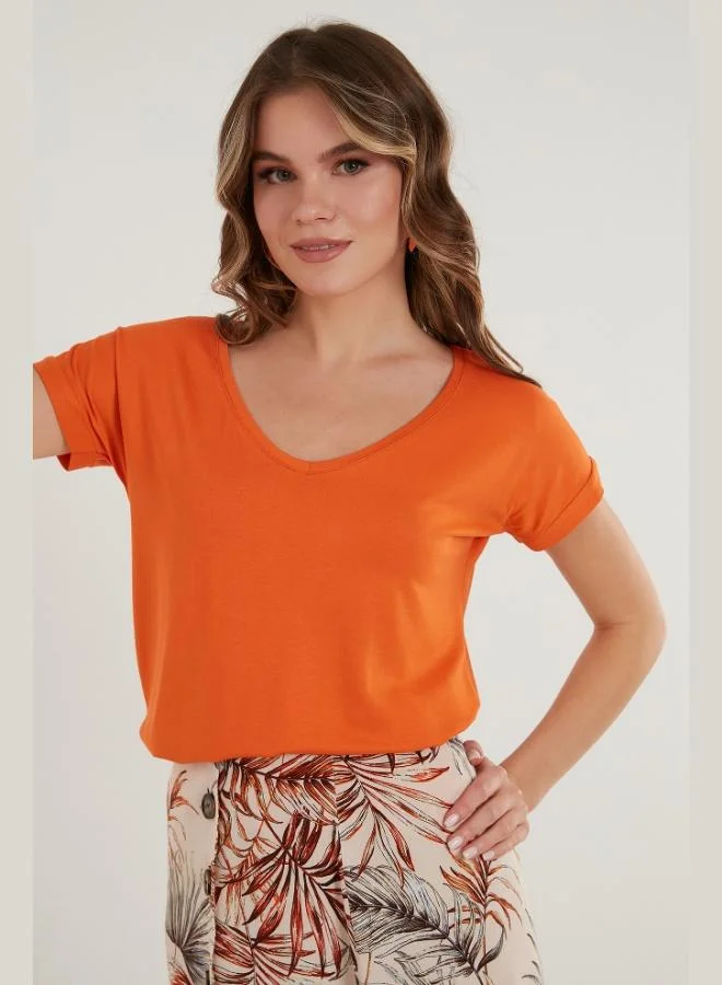 ليلا بلوزة ليلا بياقة على شكل حرف  بقصة مريحة وفتحة للنساء