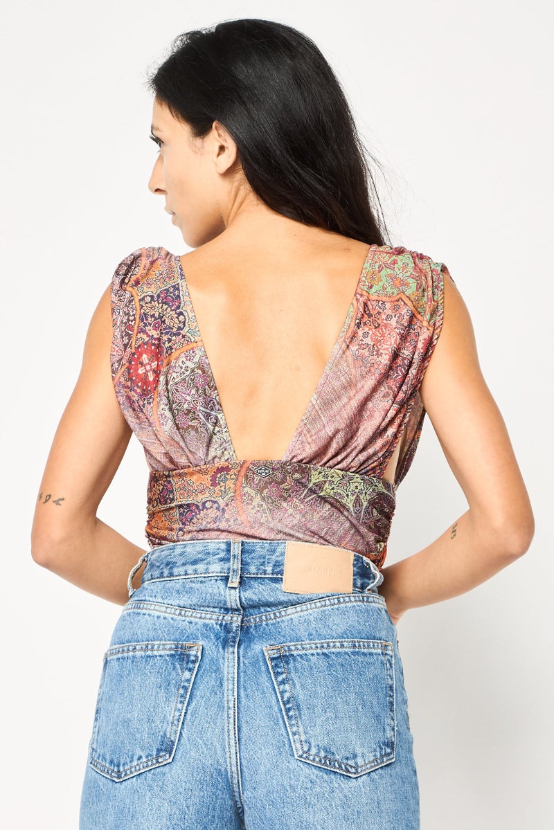 Replay بدلات نسائية بدون أكمام على شكل حرف V بطبعات متعددة الألوان - Image 4