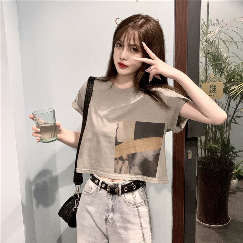 Short-sleeved T-shirt women's top short student Korean version of loose 2025 summer new heart-to-heart revealing ins tide wholesale - Image 4
