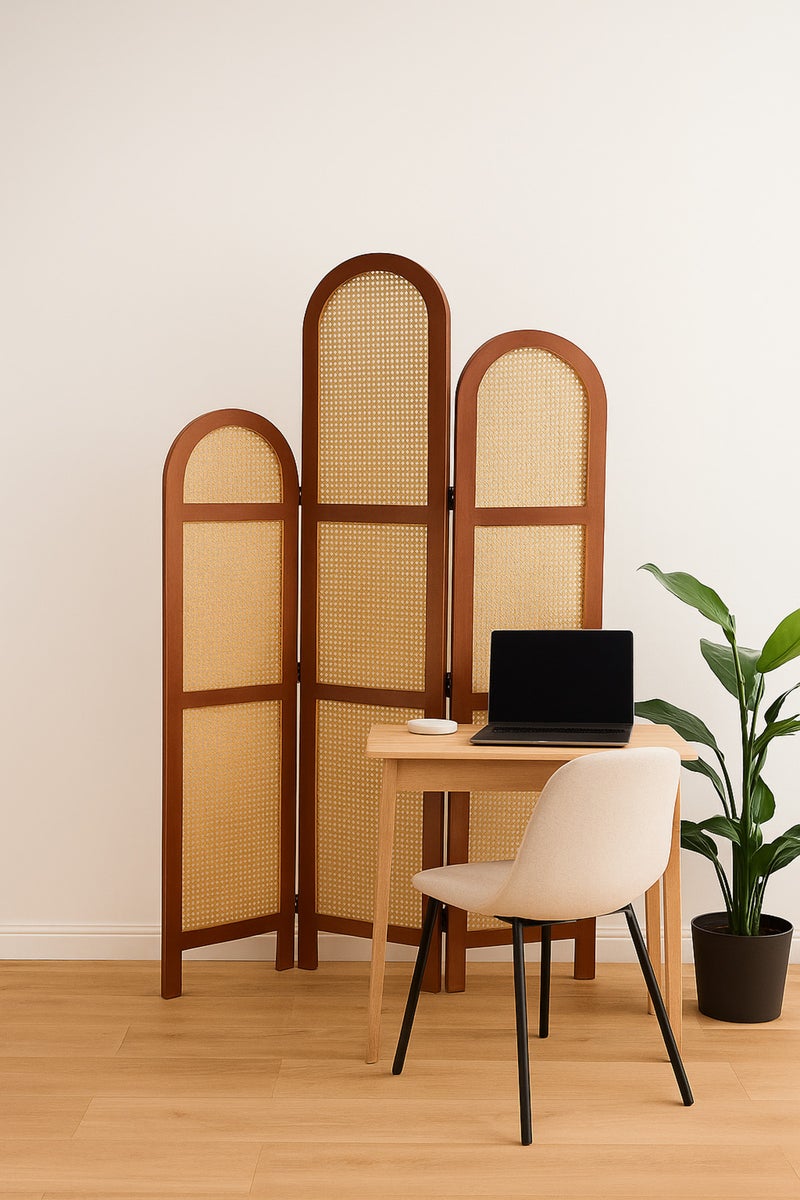 MARIA HOMES 3-Panel Rattan Room Divider with Brown Frame – 121×180 cm Elegant Arched Privacy Screen - Image 1