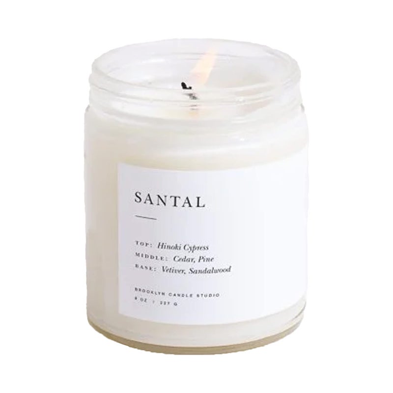 Brooklyn Candle Studio شمعة بركلين كاندل ستوديو سانتال - شمعة معطرة فاخرة، شمع صويا نباتي، مصنوعة يدويًا في الولايات المتحدة، وقت احتراق بطيء لمدة 50 ساعة - 7.5 أونصة - Image 1