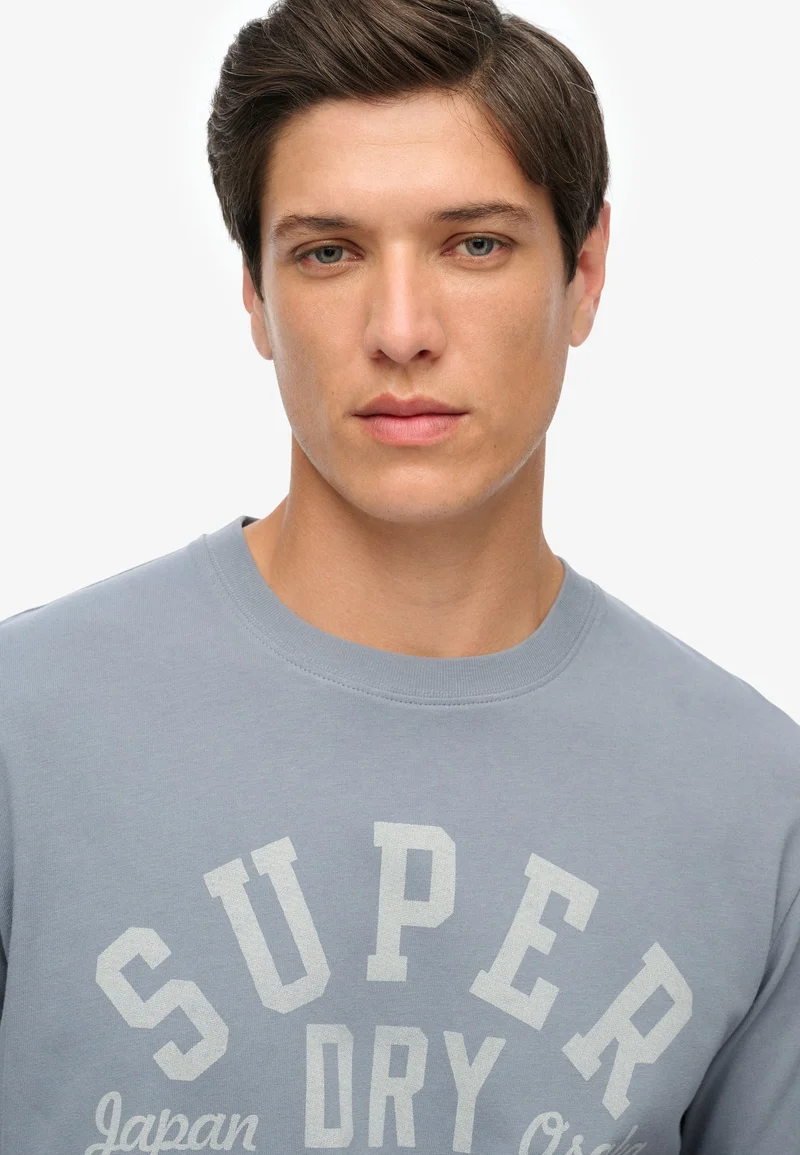 Superdry Vintage Athletic Essential Graphic T-Shirt