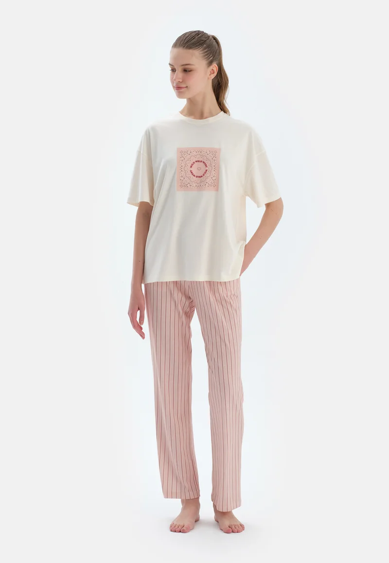 dagi  Logo Regular/Classic Fit T-shirt & Trousers Pajama Sets Crew Neck Cotton Blend Sleepwear for Women | Best Price UAE