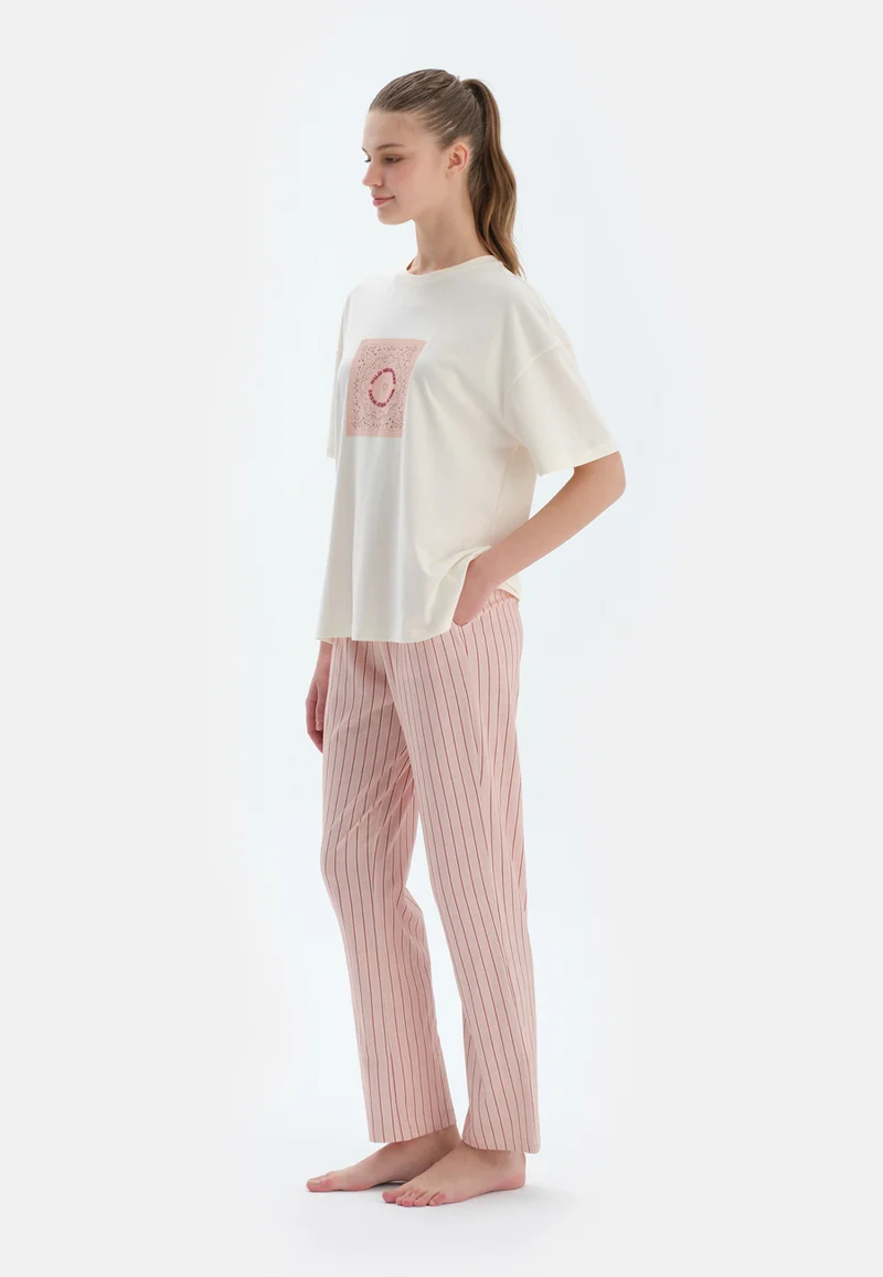 dagi  Logo Regular/Classic Fit T-shirt & Trousers Pajama Sets Crew Neck Cotton Blend Sleepwear for Women | Best Price UAE