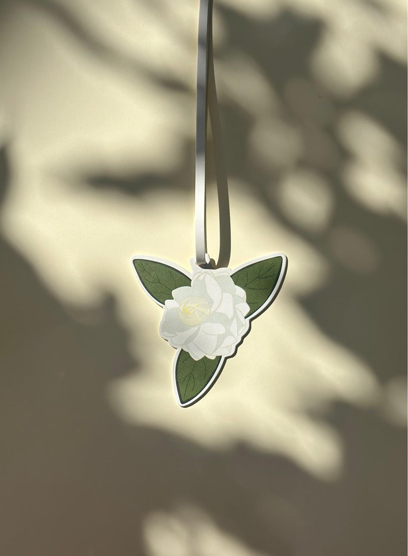 عيد الاتحاد سلسة مفاتيح وردة بيضاء | علياء & ميثاء - Image 2