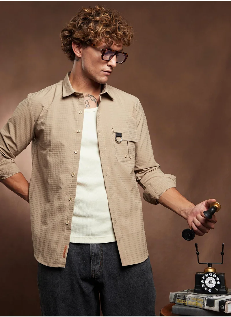 كامبوس سوترا Campus Sutra Men's Sand Beige Grid-Utility Shirt For Casual Wear | Spread Collar | Long Cuffed Sleeves | Button Closure | Shirt Crafted With Comfort Fit For Everyday Wear