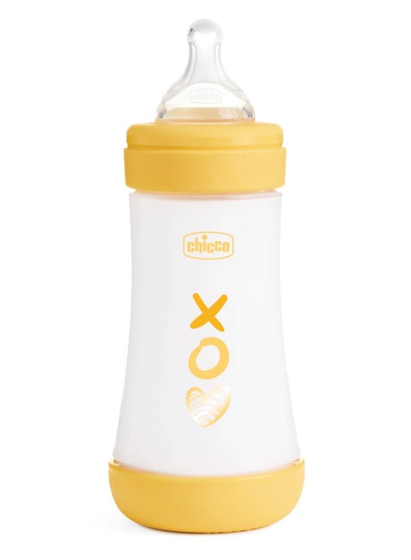 شيكو بيرفكت 5 زجاجات مضادة للمغص مع حلمة سيليكون متوسطة التدفق للأطفال بعمر شهرين، تعمل حيويا مع نظام Intuift، أصفر، 240 مل