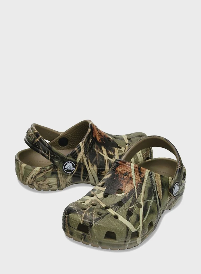 crocs Kids Classic Real Tree Clog Sandals