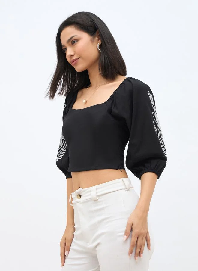 Styli Styli Embroidered Long Sleeve Crop Top