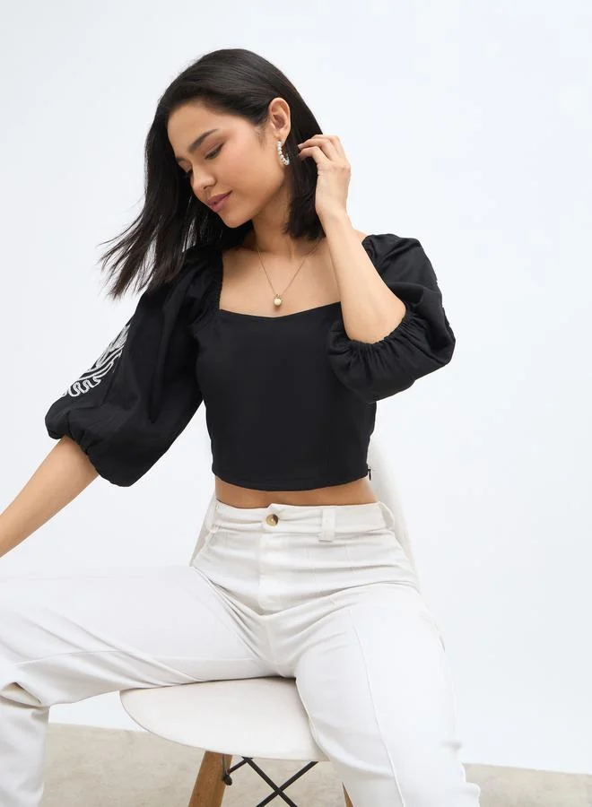 Styli Styli Embroidered Long Sleeve Crop Top