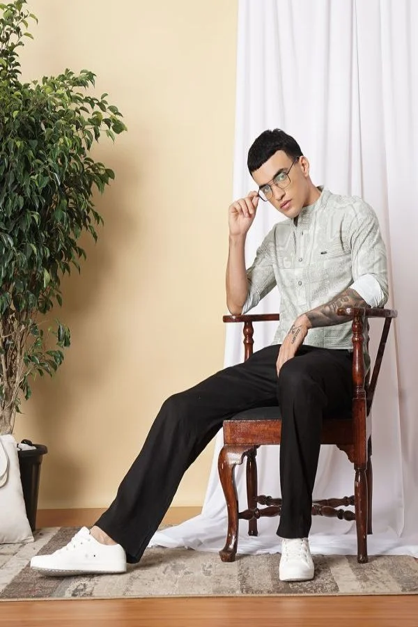 The Indian Garage Co Men Regular Fit Checkered Full Sleeves Spread Collar Casual Shirt