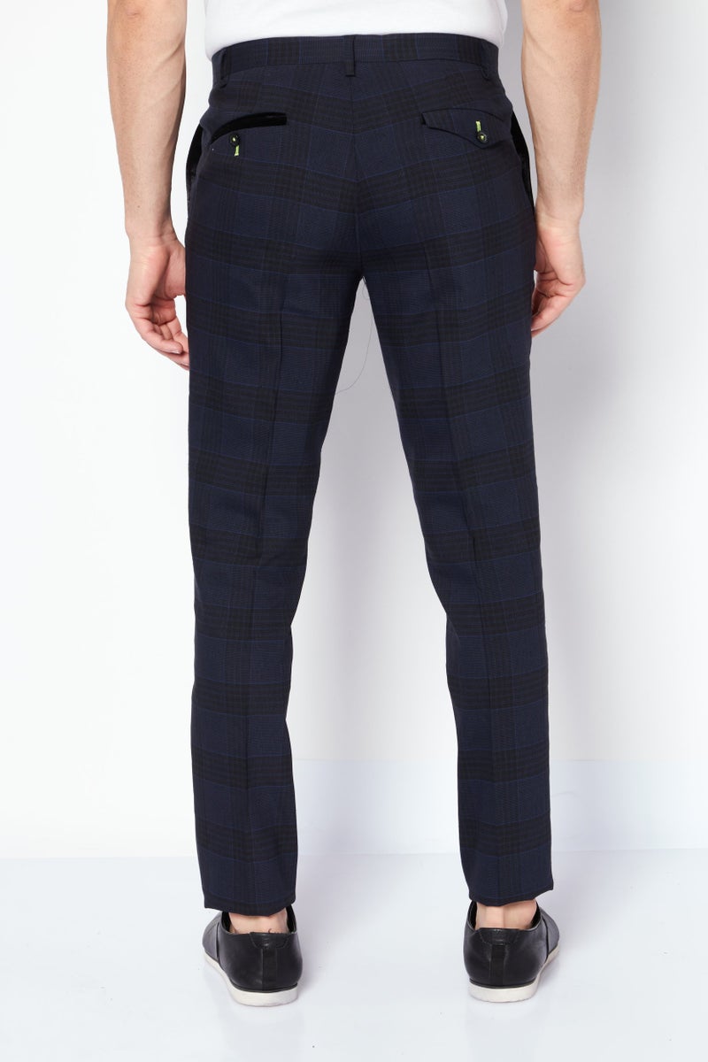 Twisted Tailor بنطال رجالي بقصة عادية، لون كحلي - Image 4