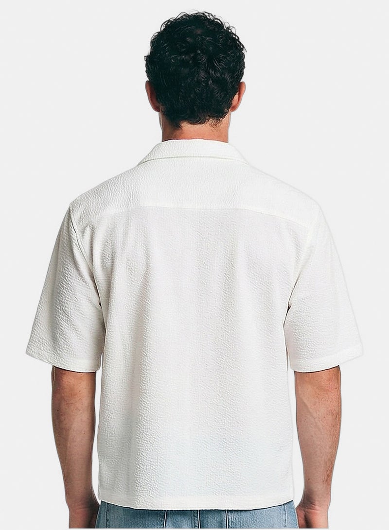 RAVIN Men Off-White Textured Camp Collar Short Sleeve Shirt - Image 2