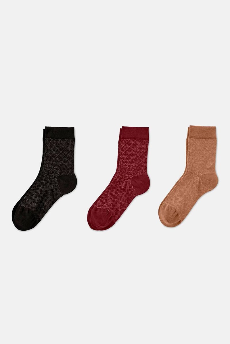 Tchibo Women 3 Pairs of Textured Socks, Black and Brown and Maroon  - Image 1