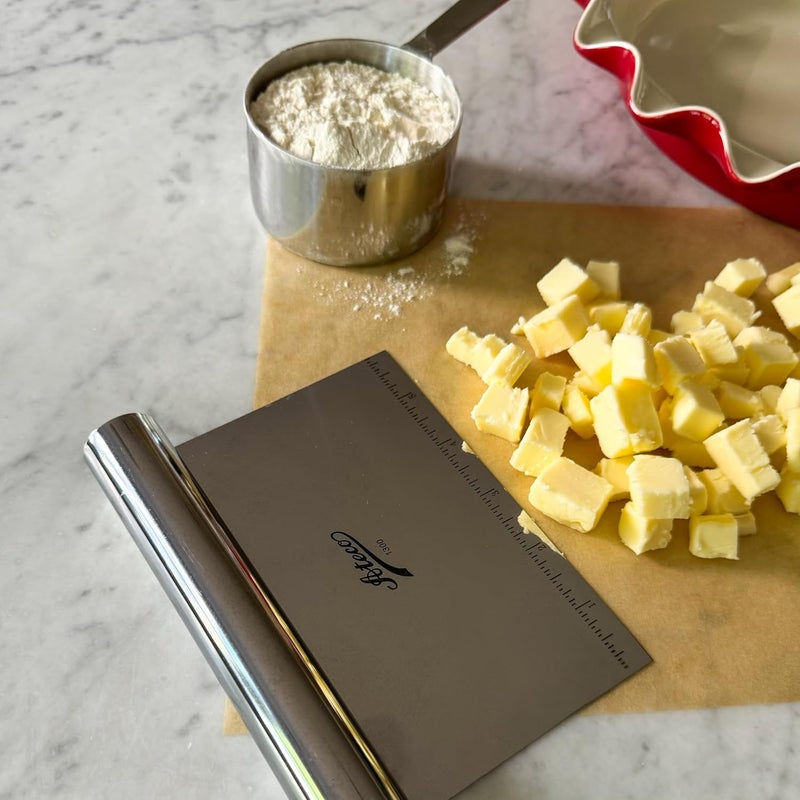 Ateco Stainless Handle Bench Scraper, 5.9-Inches by 3-Inches, Stainless Steel - Image 2