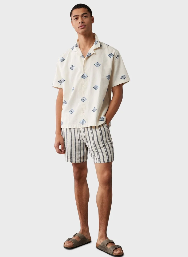 American Eagle Relaxed Fit Button Down Shirt