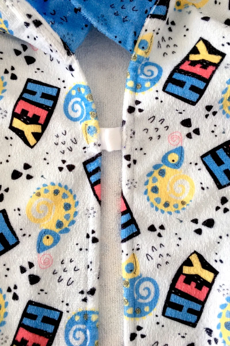 هامور Dough Hooded Children's Beach Towel Hey Blue with Snaps on the Front