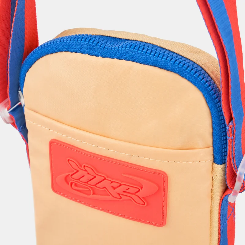 Nike Women's Heritage Crossbody Bag