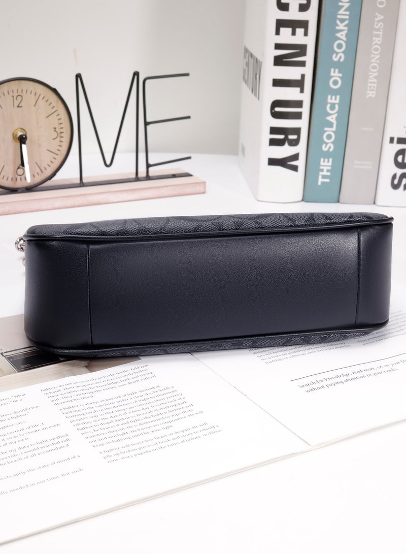 متجر المدرب حقيبة كتف TERI ذات شعار كلاسيكي للمدرب، حقيبة كروس بودي، حقيبة يد - Image 4