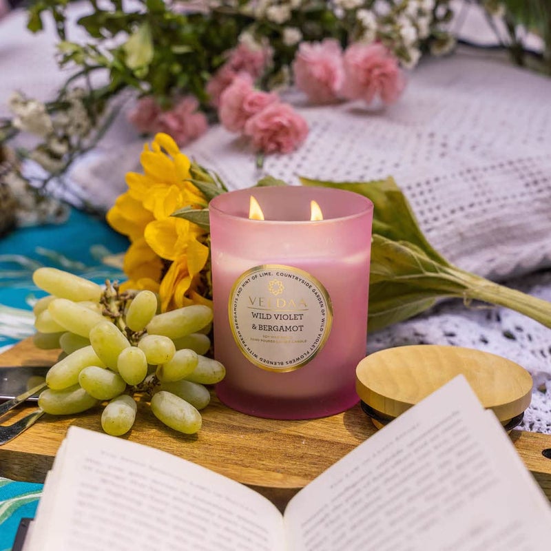 VEEDAA Wild Violet Bergamot Czech Glass Soy Scented Candle Burns 30 Hours - Image 2