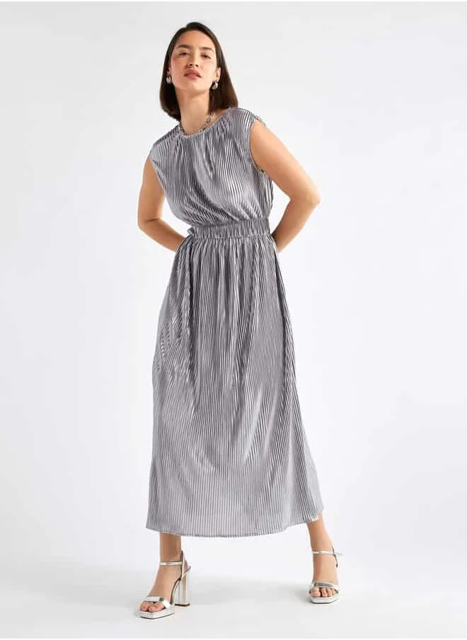 FAV All-Over Pleated Sleeveless Dress with Round Neck