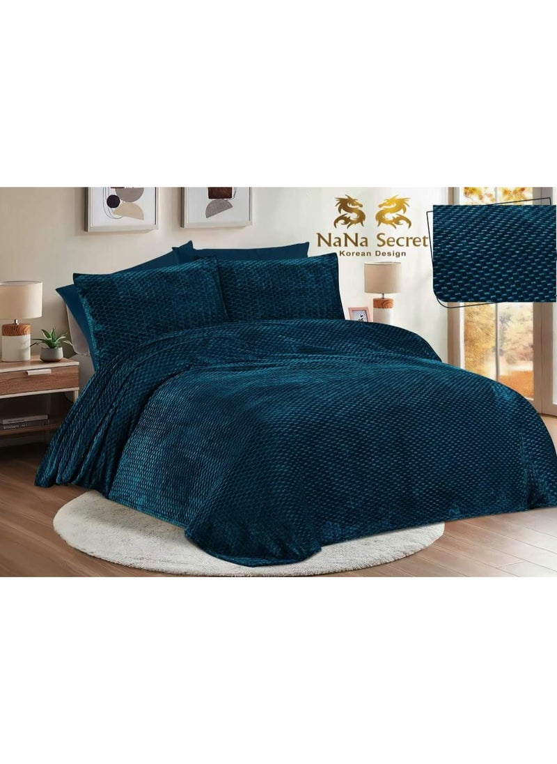 نانا سيكريت - طقم مفرش سرير  قطيفة 3قطع حفر ليزر تصميم كوري - Image 1