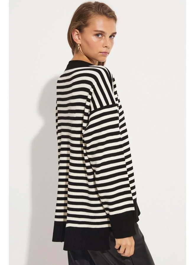 JUNE June Exclusive Striped Knitwear Sweater Black