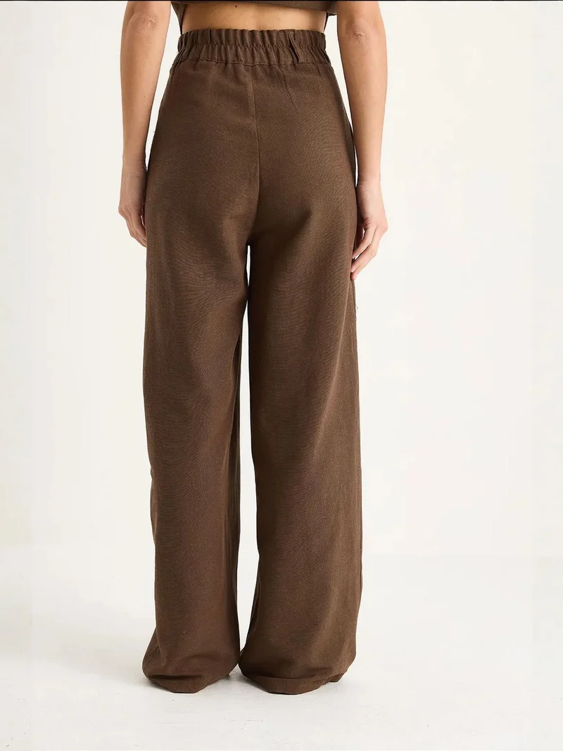 Bianco Lucci LUCCI V-neck Vest and Wide Leg Pants Two-Piece Coord Set