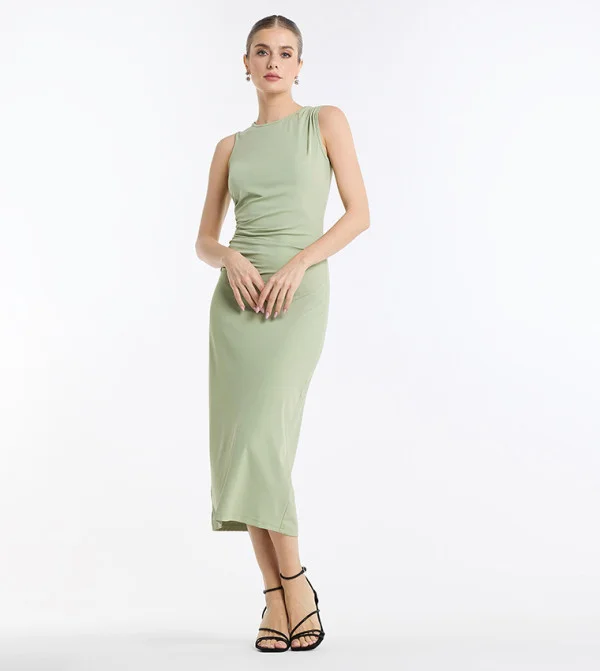 بي سي بي جي BCBG Gen Sleeveless Midi Dress