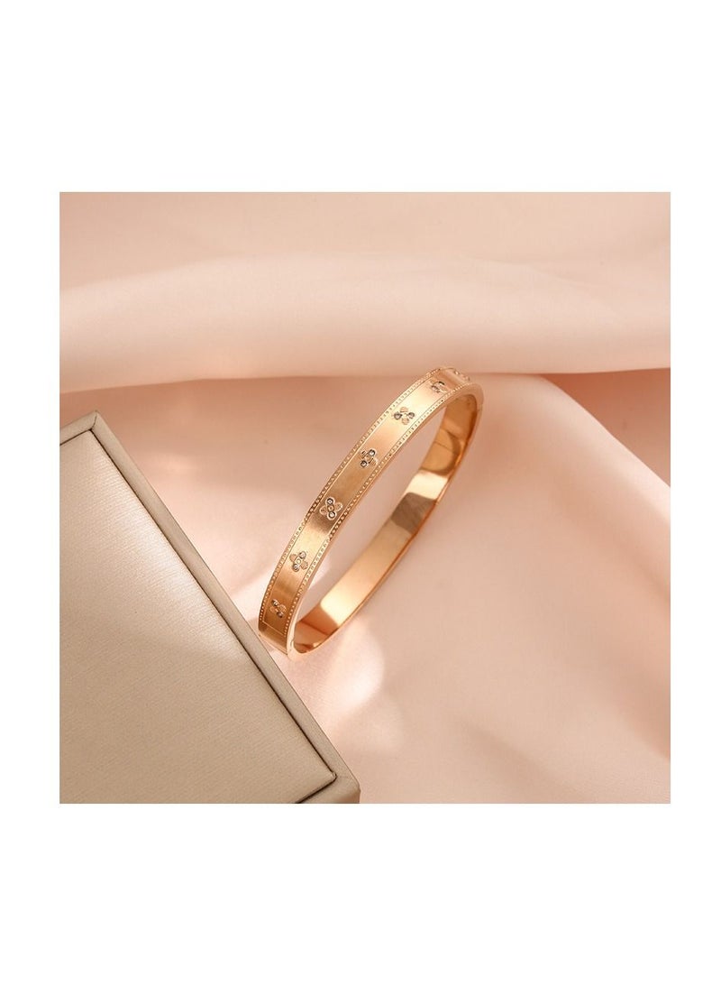 Simple Lucky Clover Bracelet for Women 