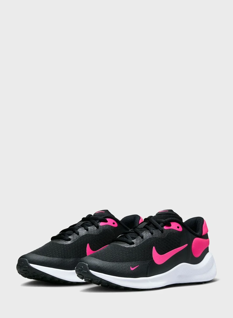 Nike Youth Revolution 7