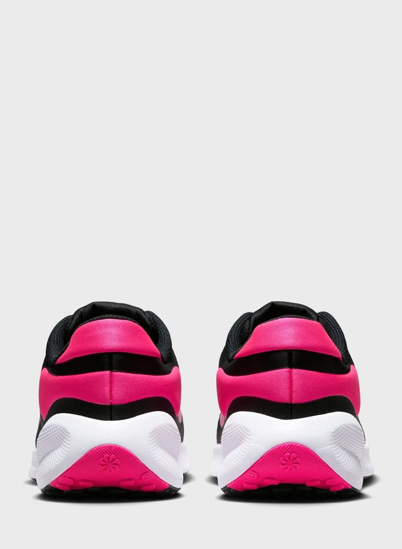 Nike Youth Revolution 7