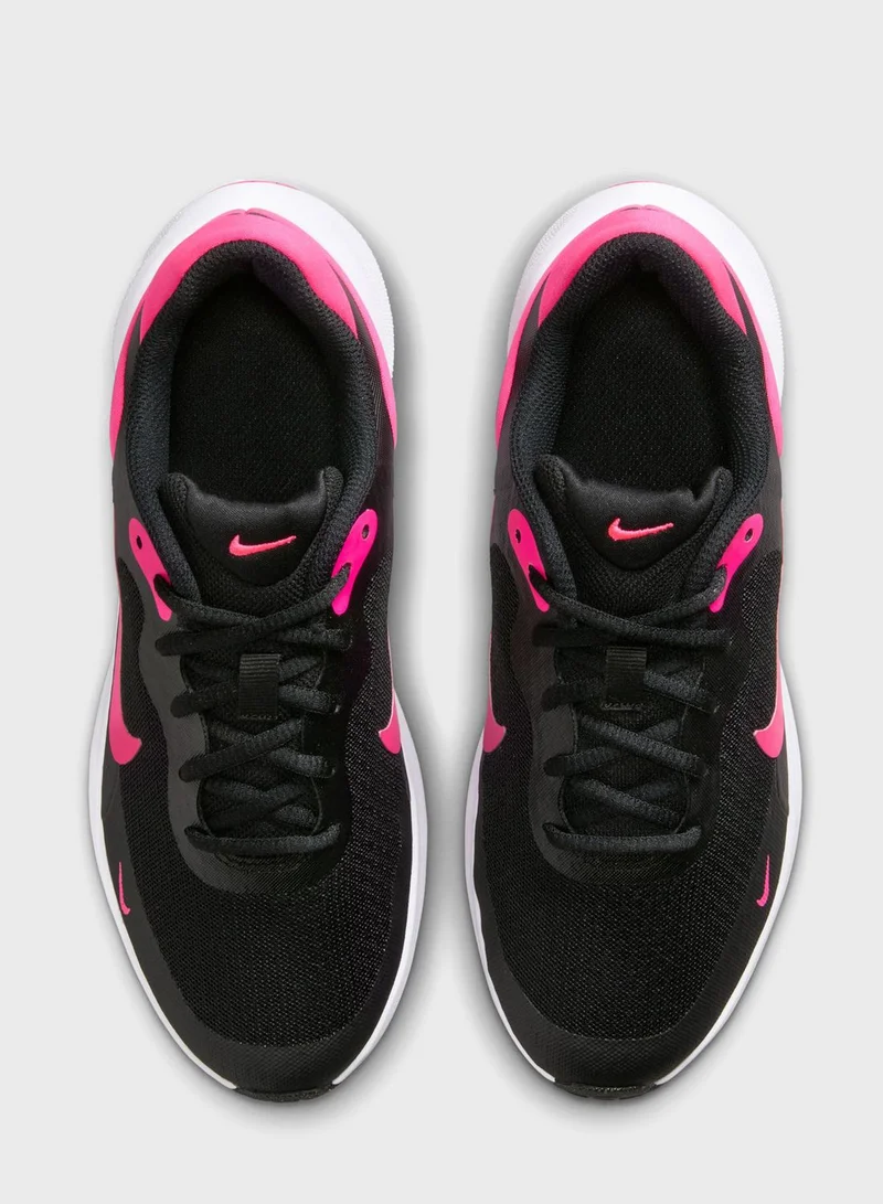 Nike Youth Revolution 7