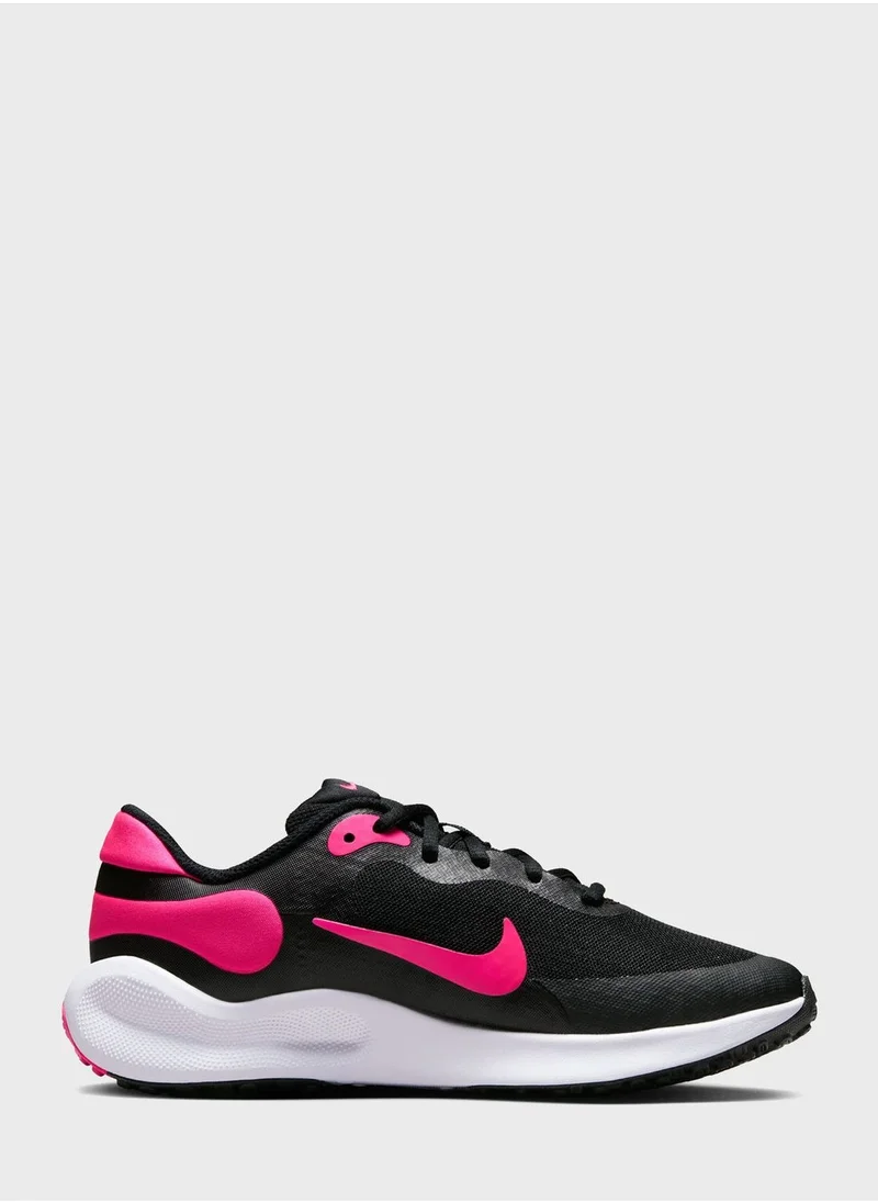 Nike Youth Revolution 7